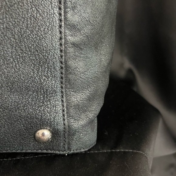 Micheal Kors Hamilton Tote/Satchel Navy W/Silver Hardware - Picture 12 of 16